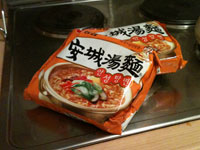 Koreanische Instant Noodles